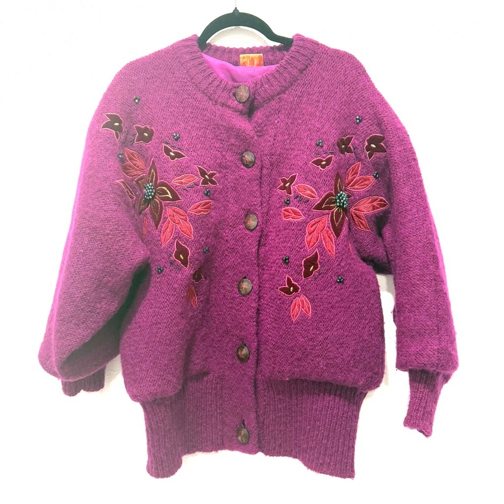 Vintage Crescent Bay oversized Magenta‎ Floral Embroidered cardigan L
